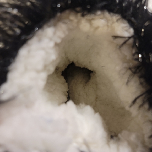 NWT JUSTICE COZY BOOTIE WITH GRIPPERS M/L BLACK - Picture 4 of 8